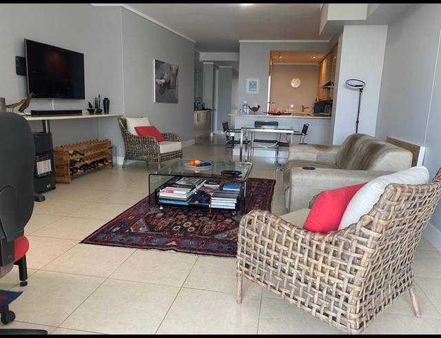 2 BEDROOM PROPERTY TO RENT IN BLOUBERGSTRAND